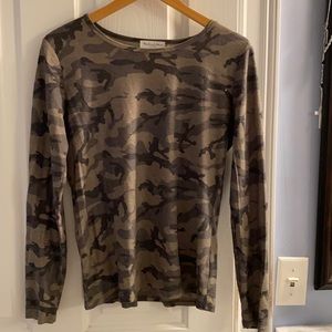 Michael stars long sleeve Camo shirt.